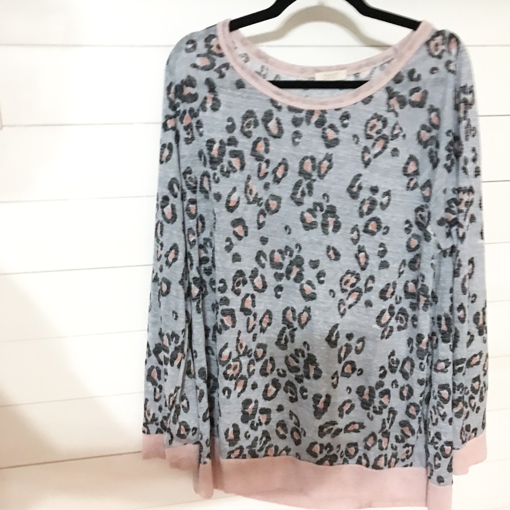 Long Sleeve Leopard Top